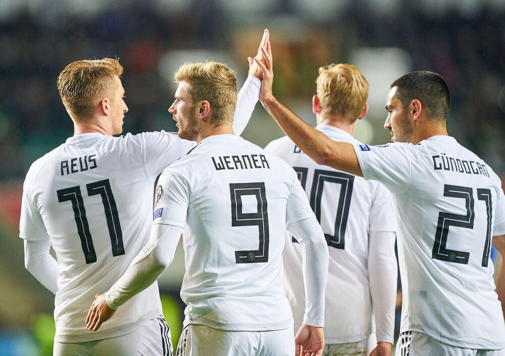 Deutschem Nationalspieler droht Anzeige wegen 49-fachem Betrugs! Endstation Kleinkriminalität?