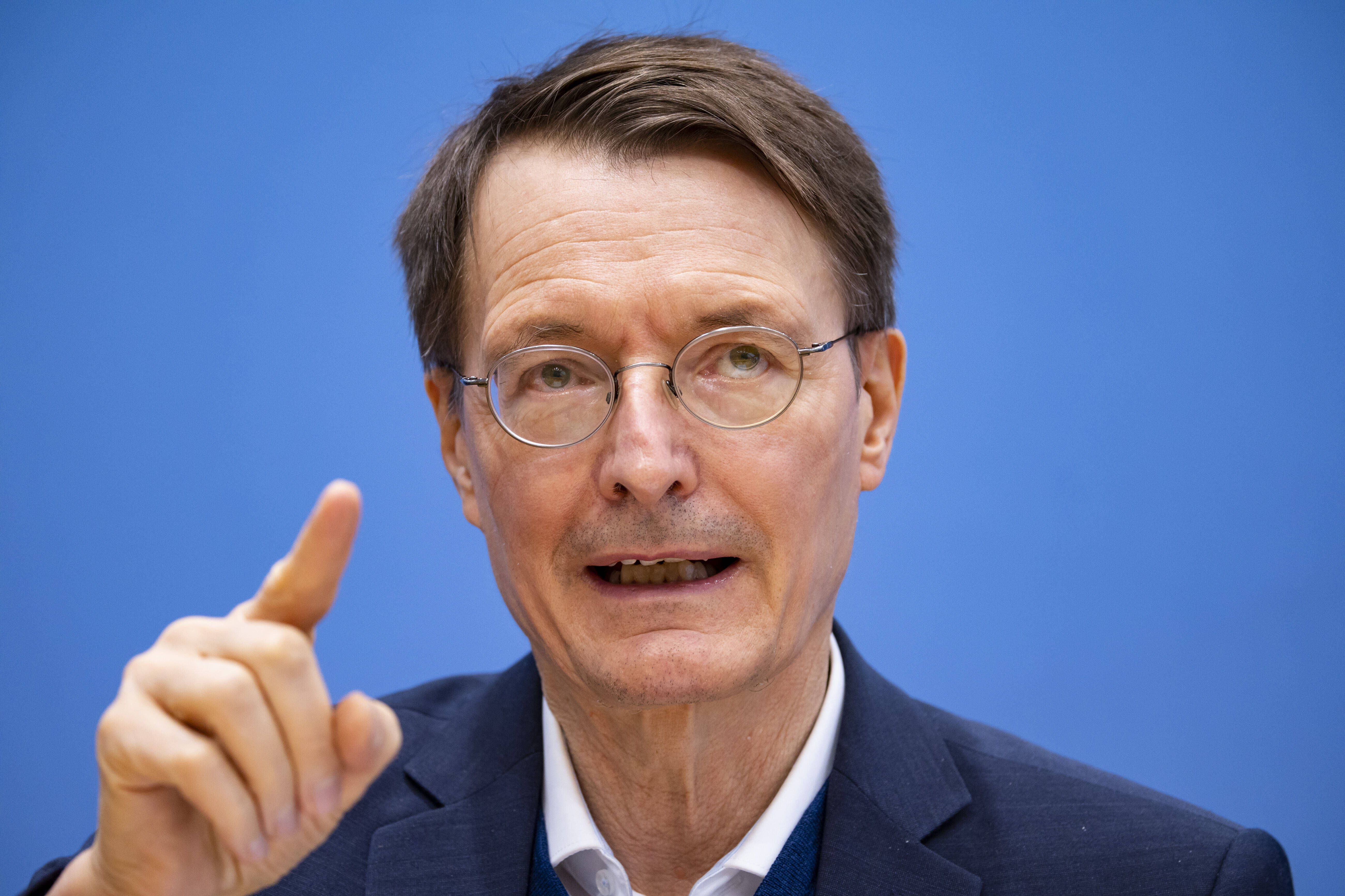 RKI warnt! Lebensgefährliche Pilzerkrankung breitet sich in Deutschland aus - sie ist hochresistent!