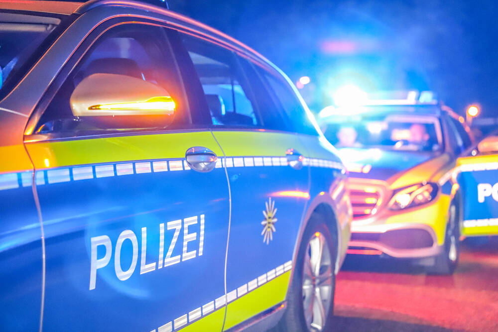 Schüsse mitten in Berlin - Polizei findet 2 Verletzte - Hintergründe des Vorfalls sind unklar 