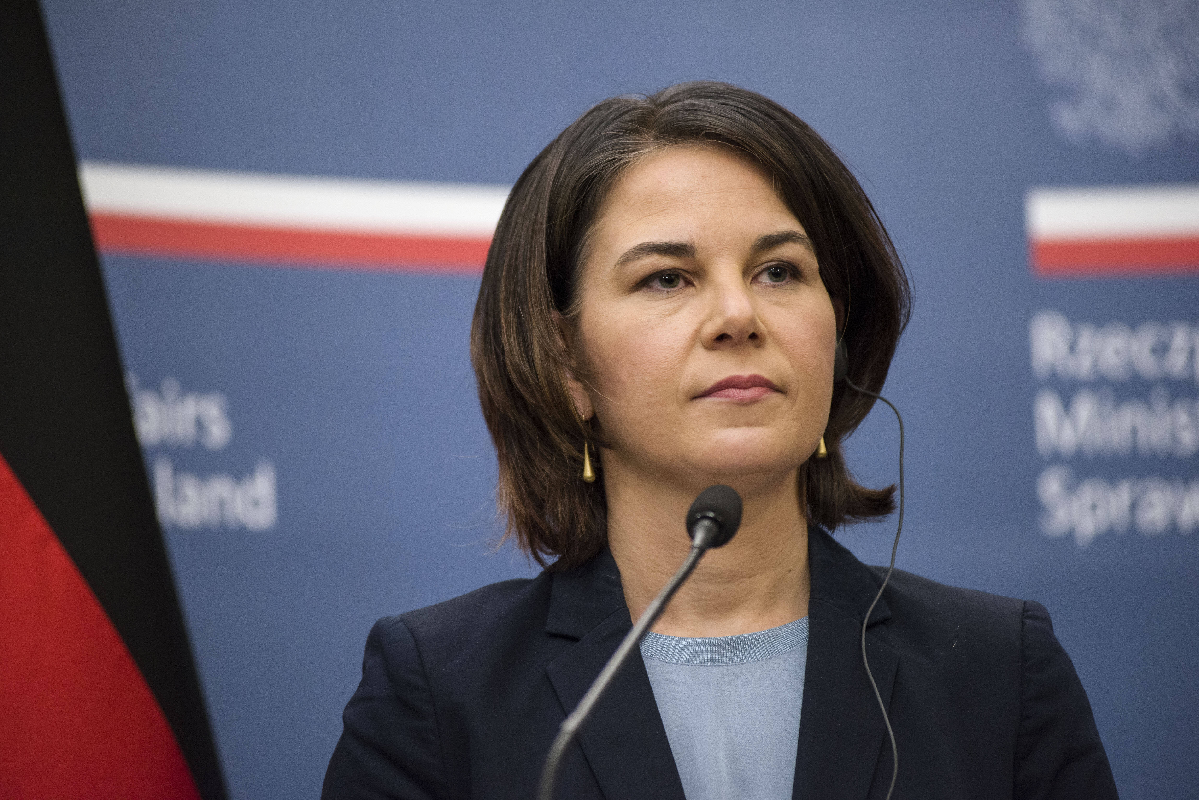 Ohrfeige für Baerbock! Grünen im Sturzflug - Umfrage-Debakel in aktueller Umfrage zeigt die Wahrheit