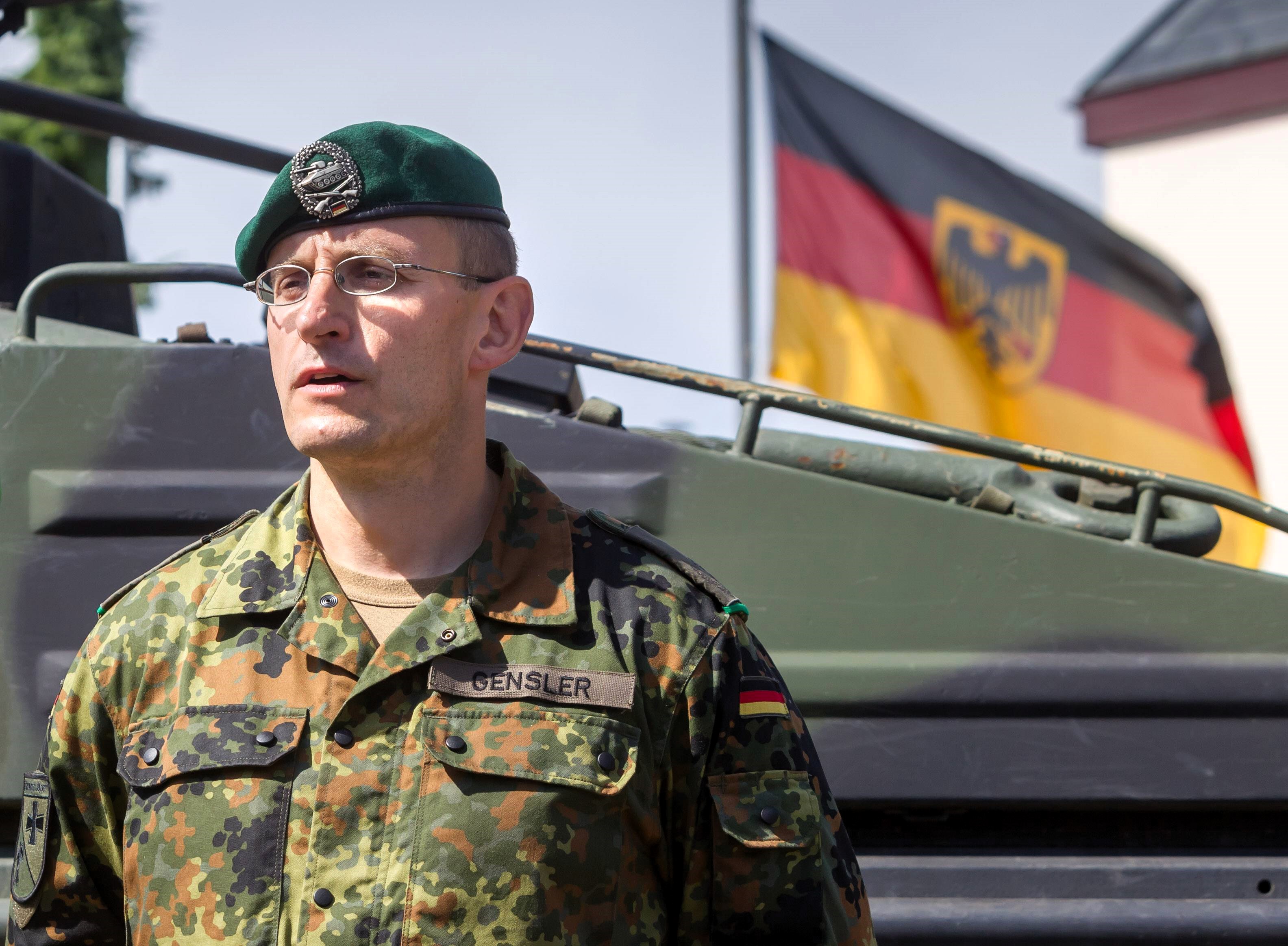 12 deutsche Soldaten verletzt! 2 Panzer rasen ineinander - katastrophaler Unfall schockt die Truppe!