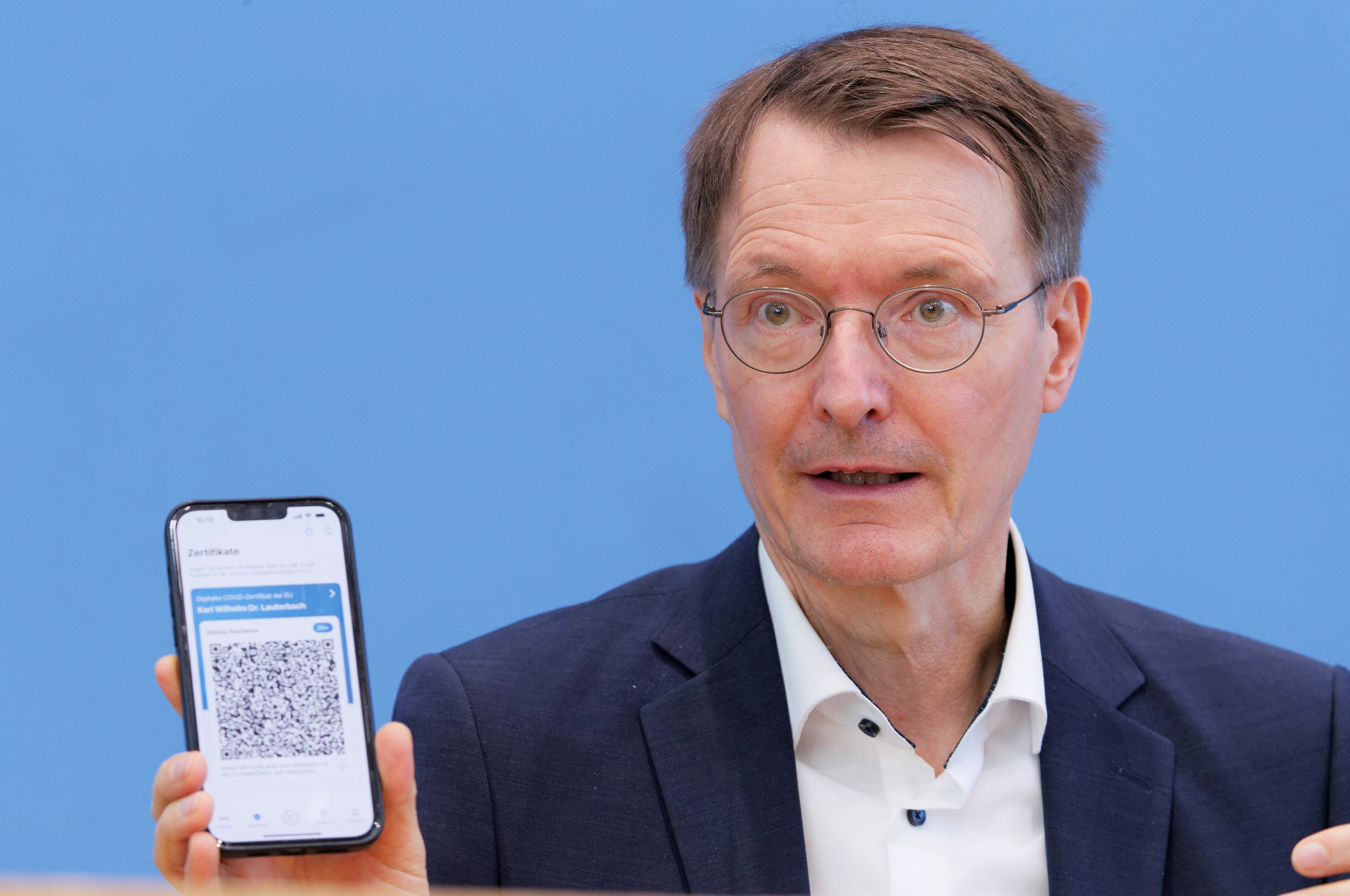 "Lauterbach hat keine Ahnung!" - Harte Kritik! Renommierter Wissenschaftler kritisiert Karl Lauterbach