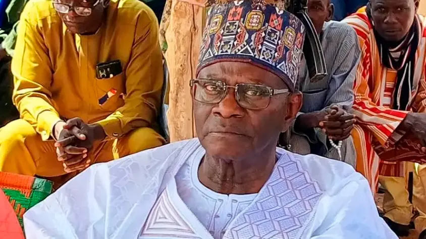 Vom Chefarzt zum König: Ex-Chefarzt aus Deutschland wird König im Niger