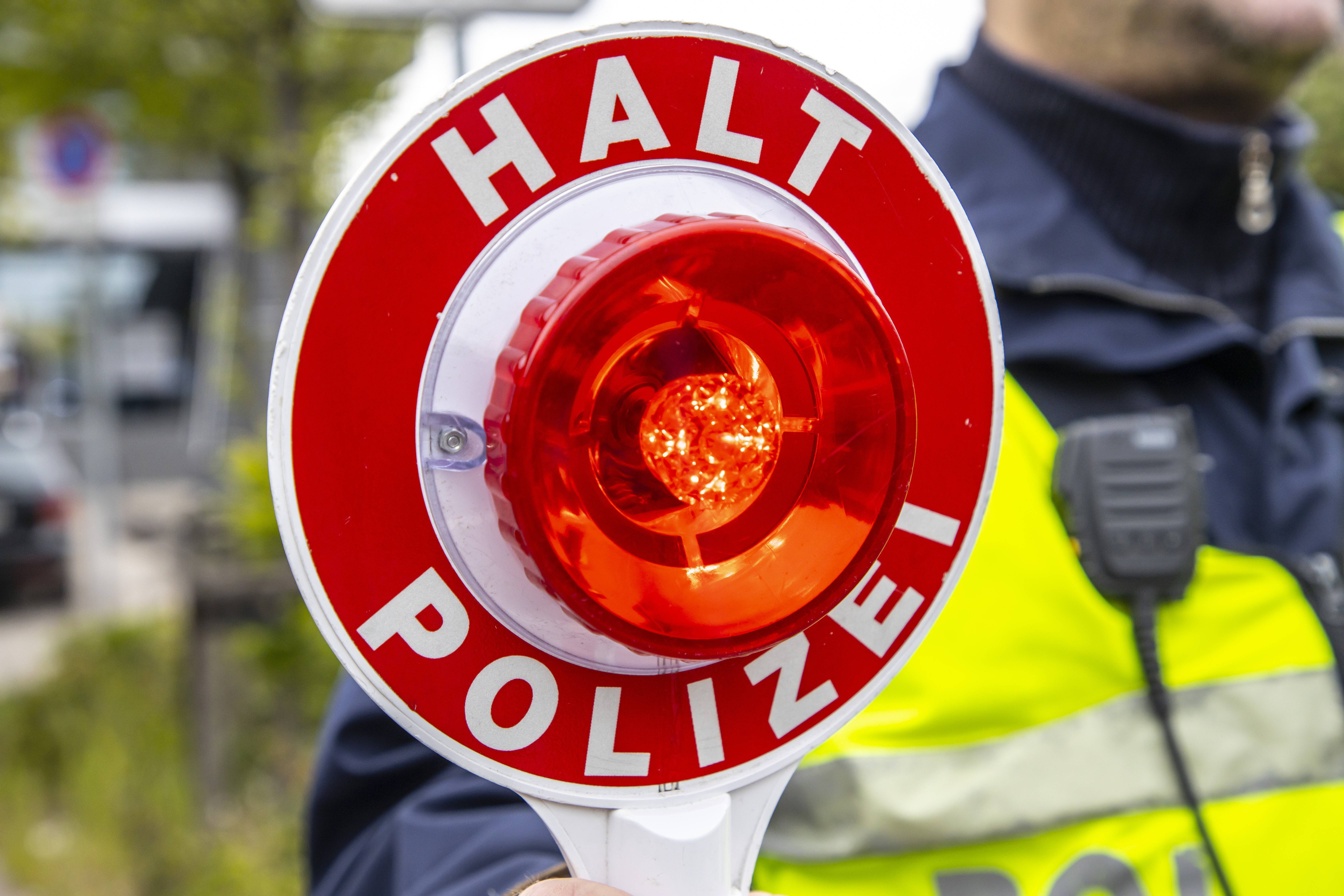 EILMELDUNG - 2 Tote nach Verfolgungsjagd mit der Polizei – Horror-Crash fordert zwei Opfer!