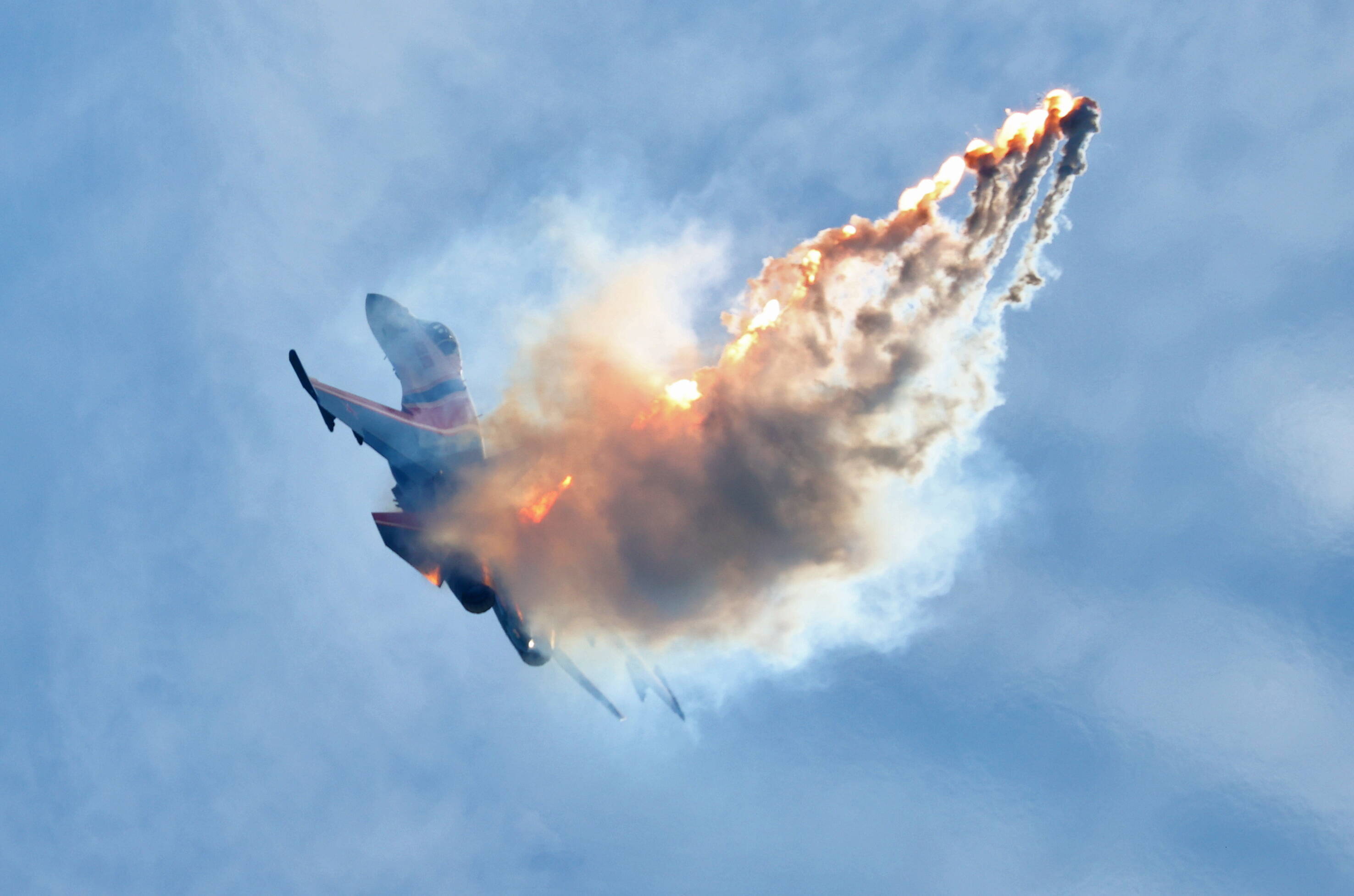 Alarm über der Ostsee - Russischer Kampfjet bedrängt deutsches Aufklärungsflugzeug!