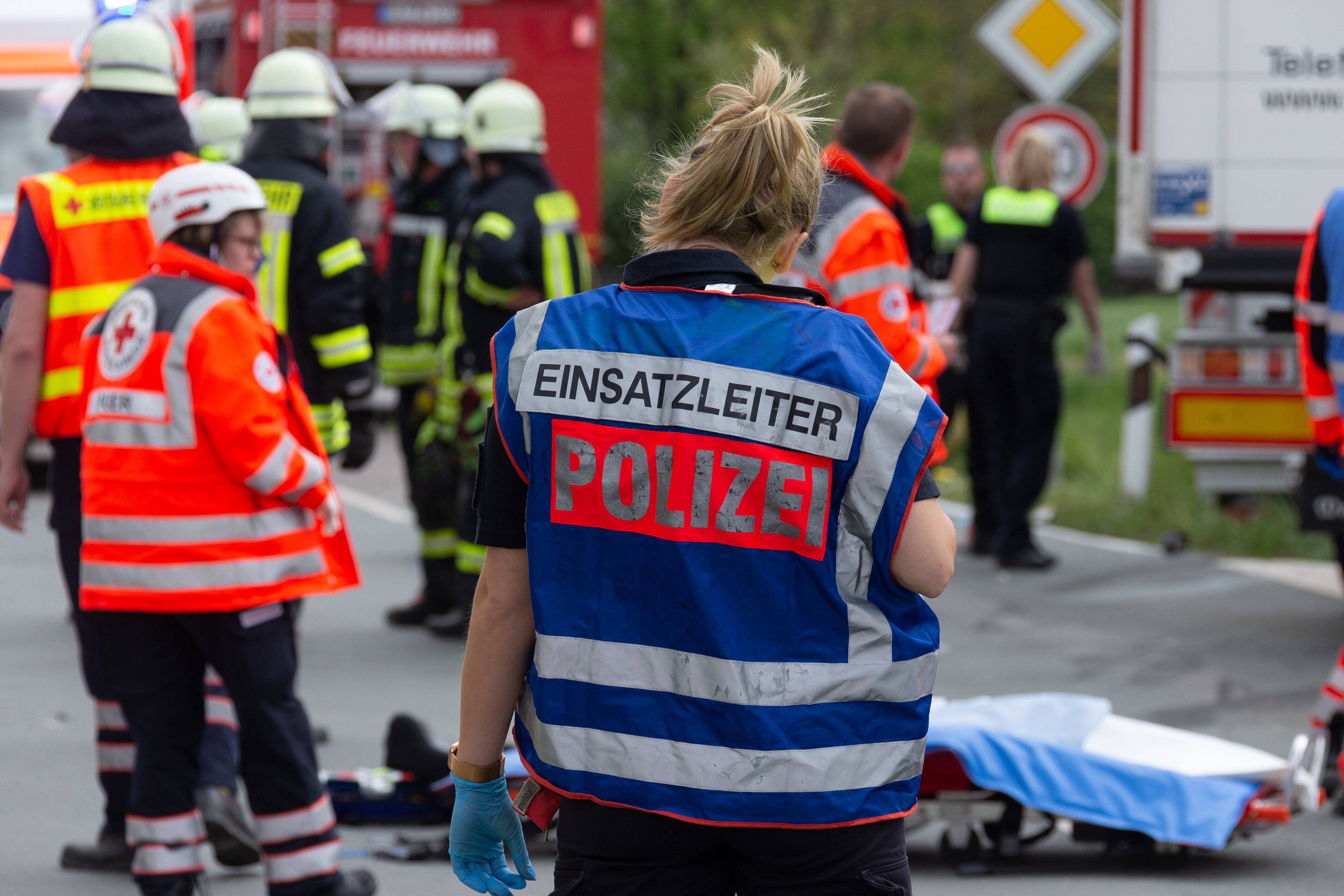Tödlicher Unfall - Stundenlange Rettungsversuche - Rettungskräfte brauchen Stunden um Leiche zu bergen