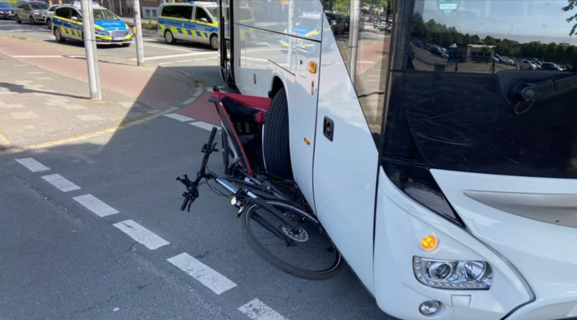 Bus%20unfall2