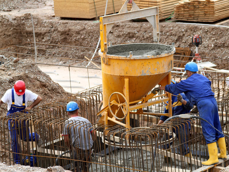 Supermarkt-Konstruktion eingestürzt - Mindestens 2 Todesopfer und mehrere Verletzte bestätigt!