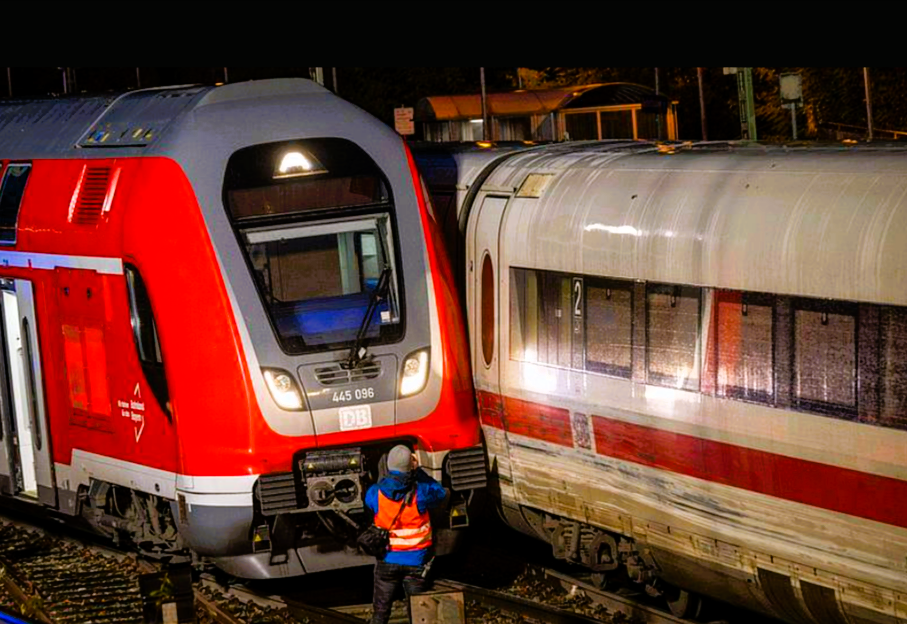 Zugunfall bei München! Intercity rast mit 170 in eine Baumaschine auf den Gleisen - Schock für die Passagiere