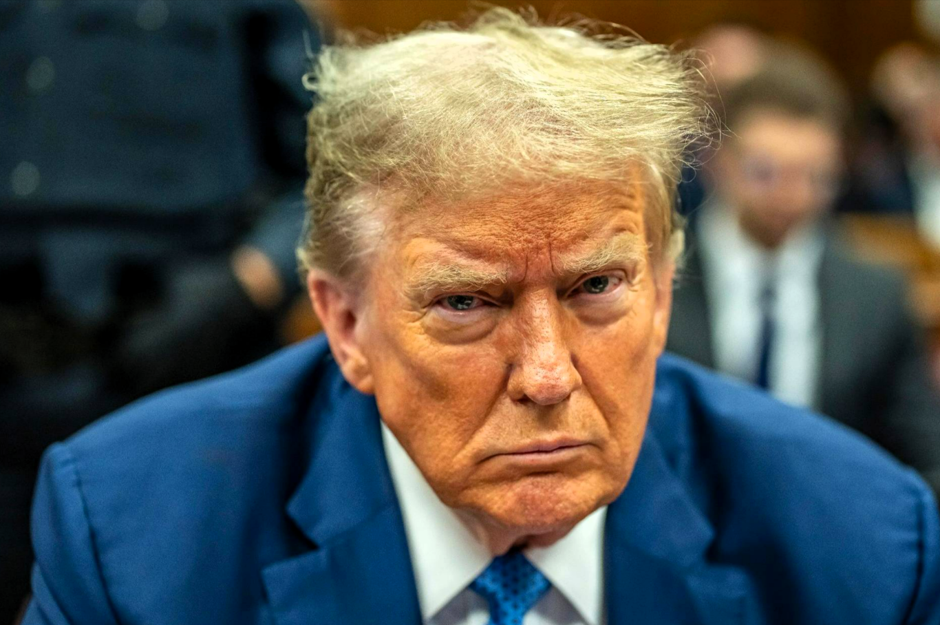 Donald Trumps Sohn flippt nach Urteil aus! Trump in Prozess schuldig gesprochen