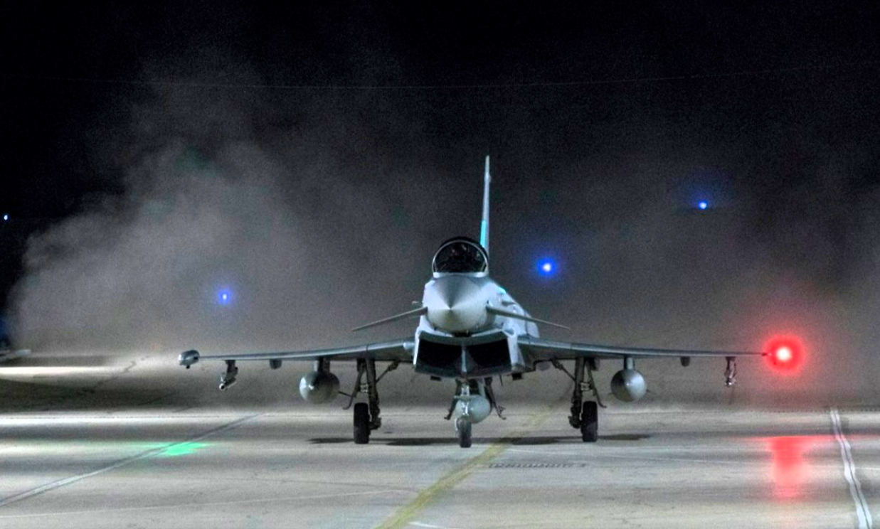 NATO ruft Deutsche Eurofighter zu Hilfe - Alarmstart! Heftige Luftangriffe auf die Ukraine